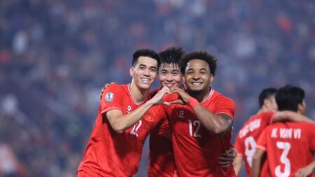 Bóng đá trực tuyến tại Rikvip mang đến trải nghiệm cược hấp dẫn và kịch tính