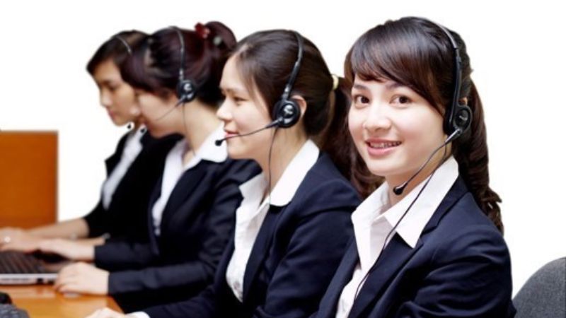 Baccarat online tại Rikvip game bài đẳng cấp nhất hiện nay 3 Rikvip cung cấp dịch vụ hỗ trợ khách hàng 24/7 giúp giải đáp mọi thắc mắc